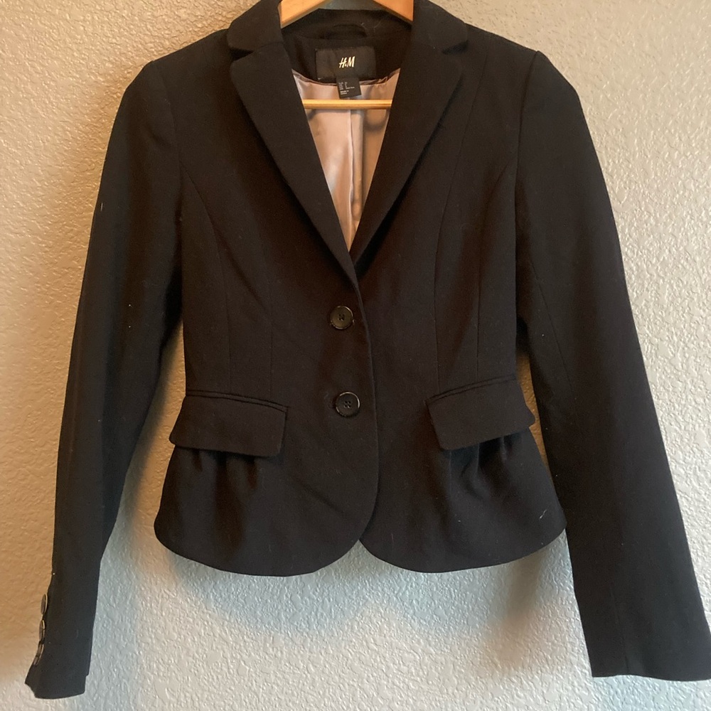 HM Black Blazer